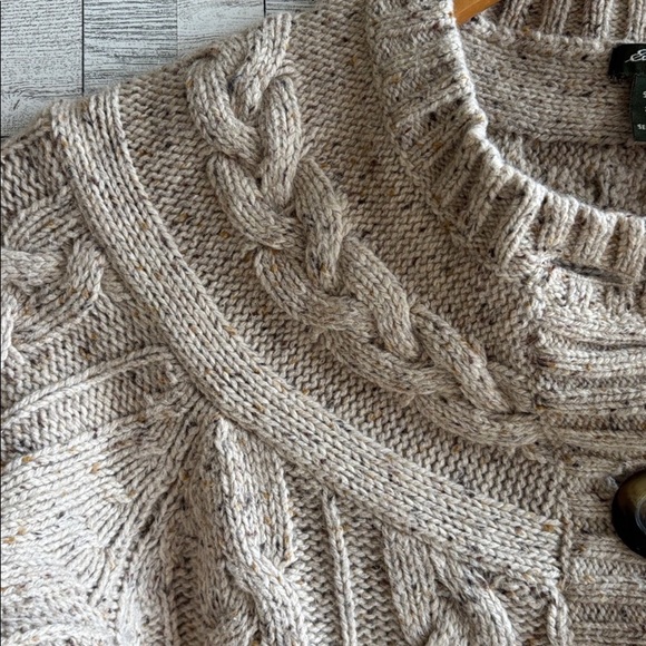Eddie Bauer Beige Cable Knit fisherman Sweater Cardigan EUC - Picture 4 of 16